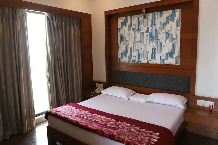 Room 25 of 171