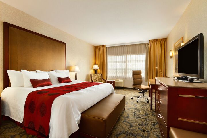 Room 16 of 44