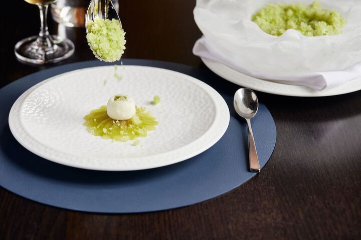 Dining 74 of 109