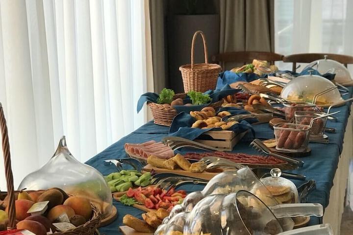 Breakfast/Coffee Service 49 of 67