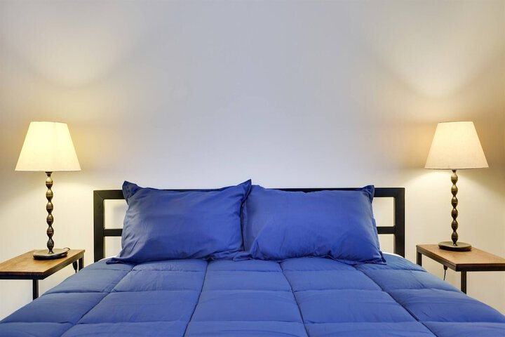 Room 5 of 37