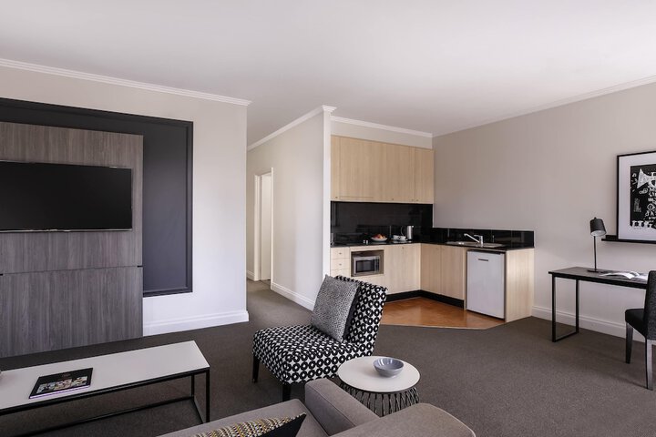 Room 16 of 52