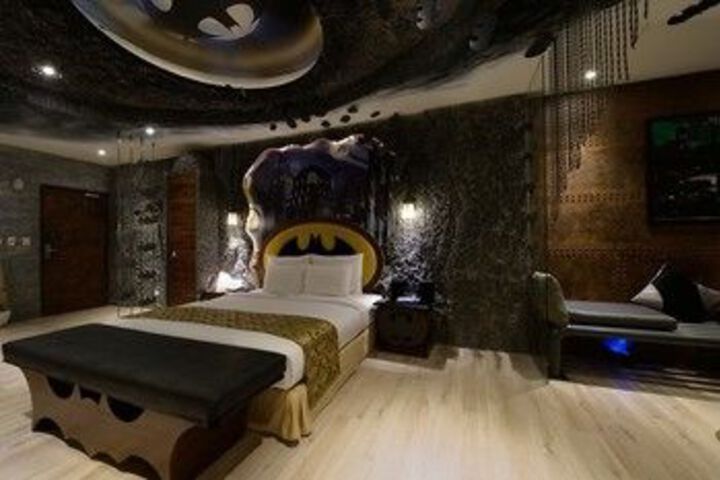 Room 82 of 118