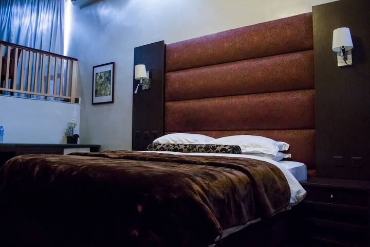 Room 28 of 155