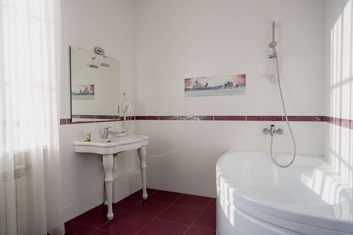 Room 7 of 20