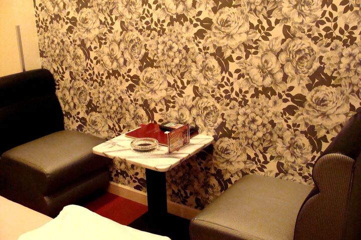 Room 13 of 31