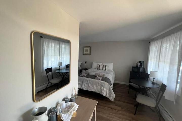 Room 2 of 11