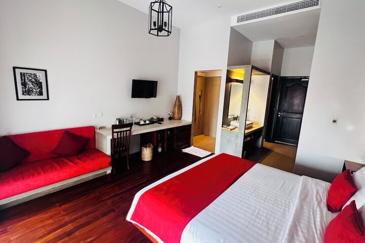 Room 55 of 174