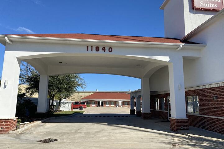 Image of Redwood Suites