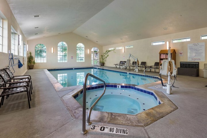 Pool 22 of 36