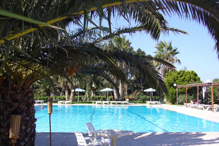 Hotel Pool