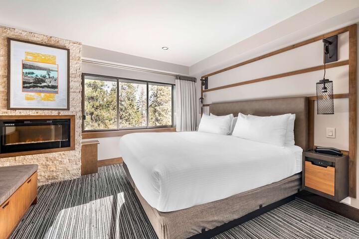 1 Bedroom 2 King Beds Sofa (8 of 16)