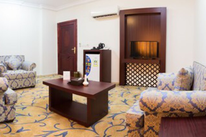 Room 9 of 17