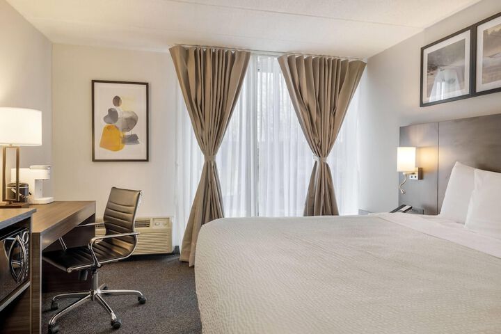Room 7 of 67