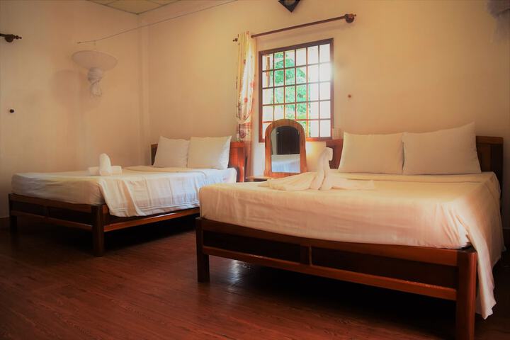 Room 10 of 92