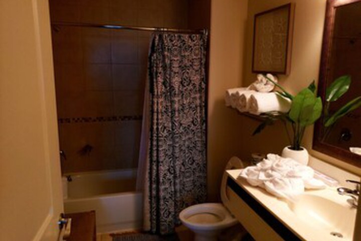 Room 3 of 21