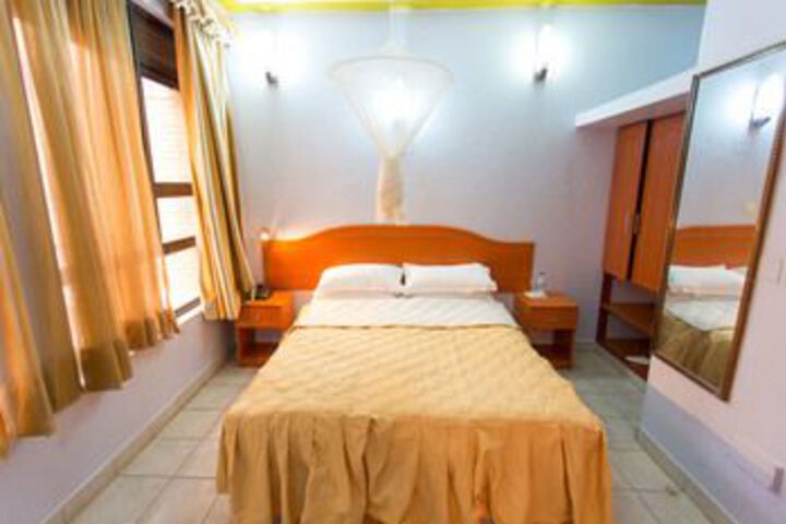 Room 27 of 60