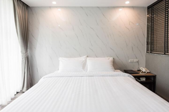 Room 27 of 44