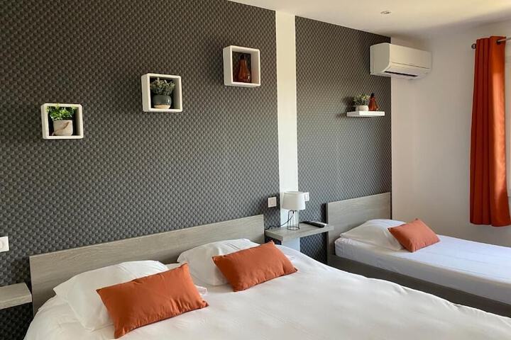 Room 18 of 62