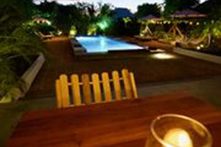 Sundeck 58 of 61