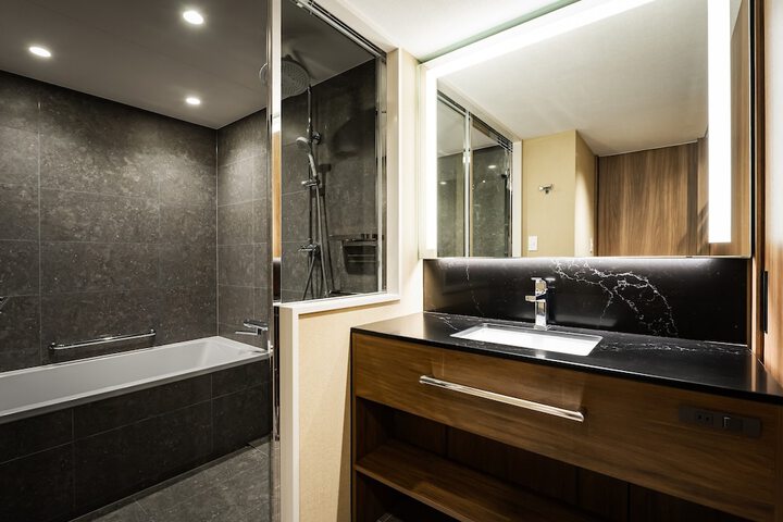 Room 115 of 155