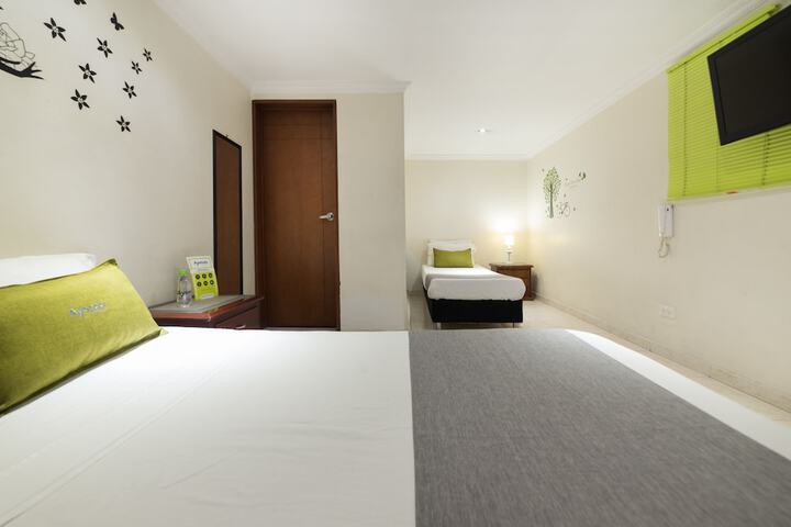 Room 7 of 14