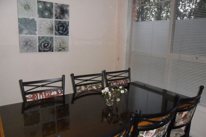 Room 21 of 38