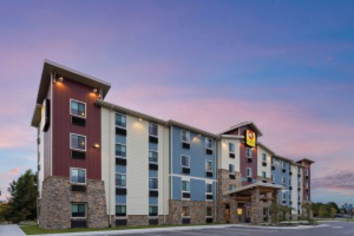 Hotel 49 of 142