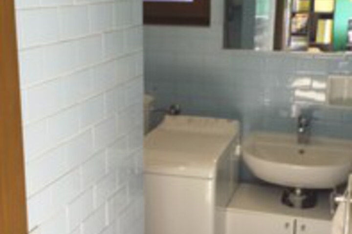 Room 2 of 12
