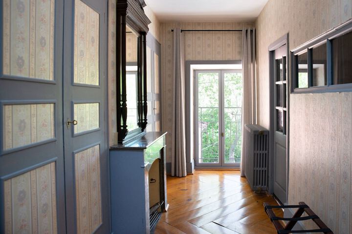 Room 13 of 71