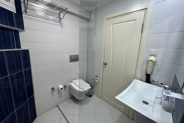Room 35 of 64