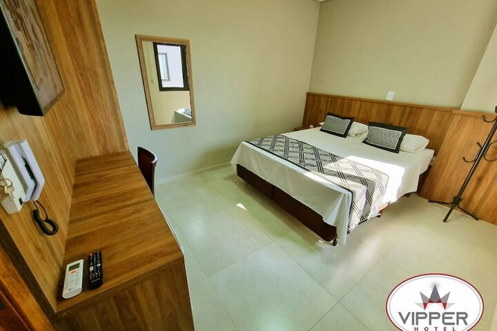 Room 5 of 25