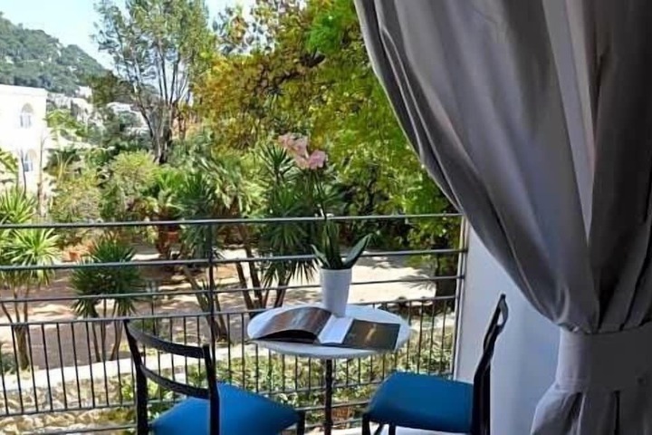 Terrace/Patio 27 of 48