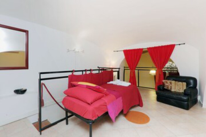Room 90 of 166