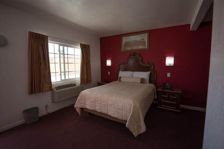Room 6 of 23