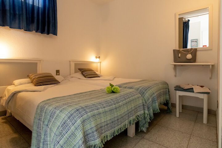 Room 2 of 21