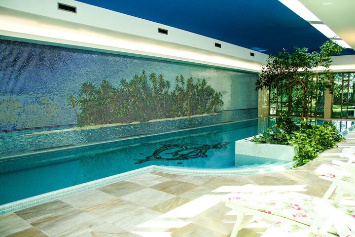 Pool 25 of 35
