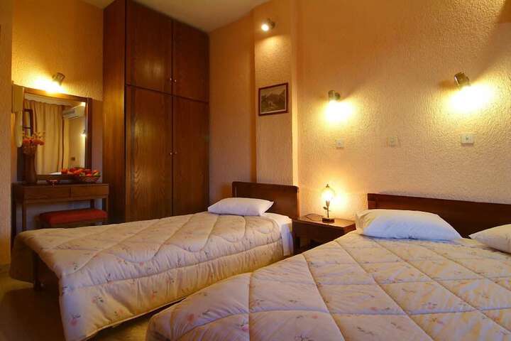 Room 5 of 39