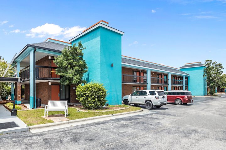 Hotel 50 of 63