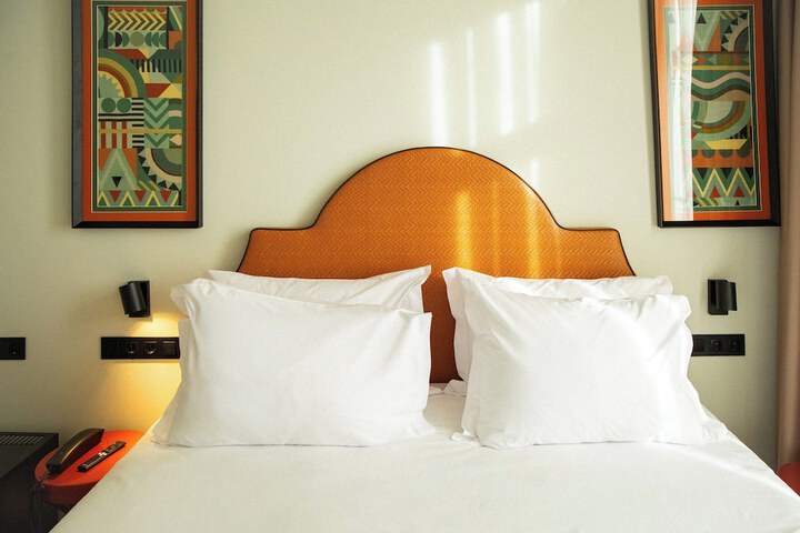 Room 8 of 51