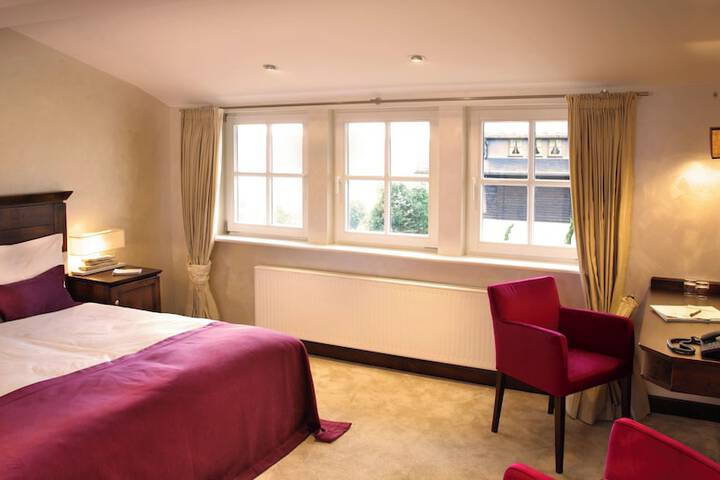 Room 15 of 70