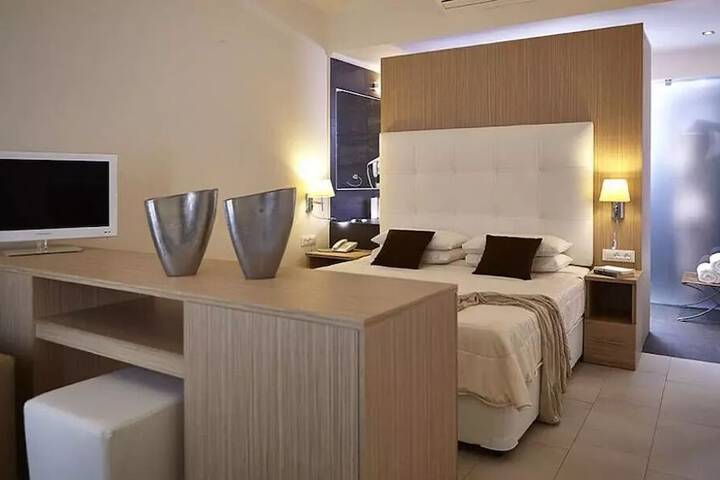 Room 17 of 57