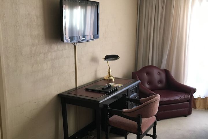 Room 29 of 61