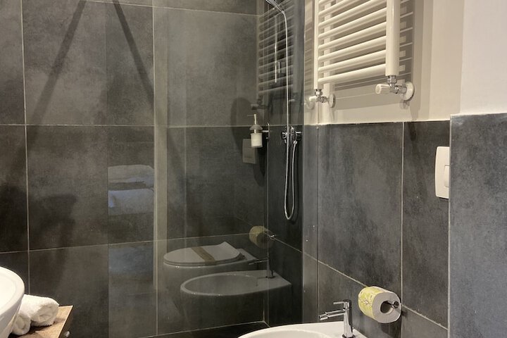 Room 44 of 48