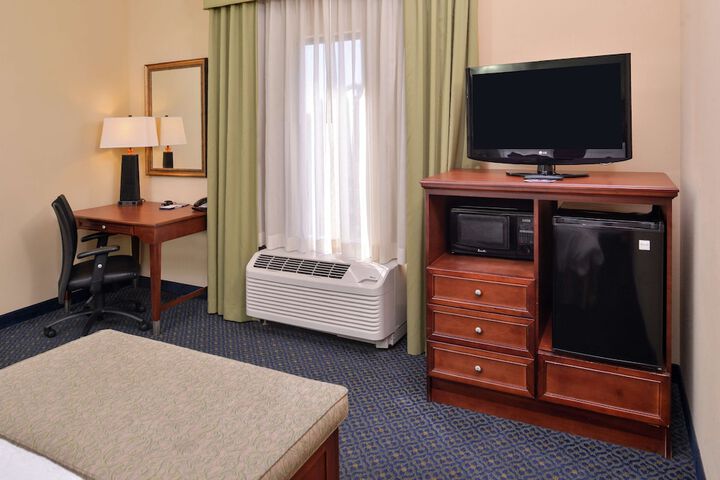 Room 22 of 76