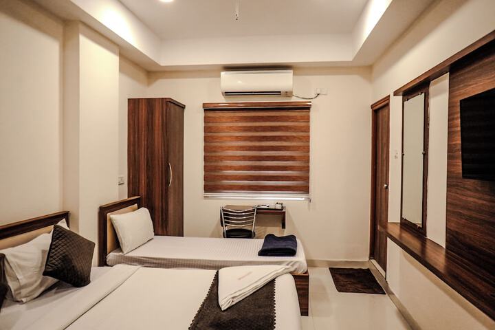 Room 9 of 22