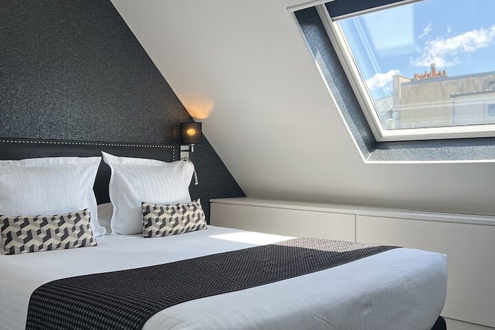 Room 16 of 43