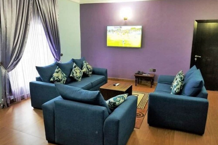 Room 20 of 38