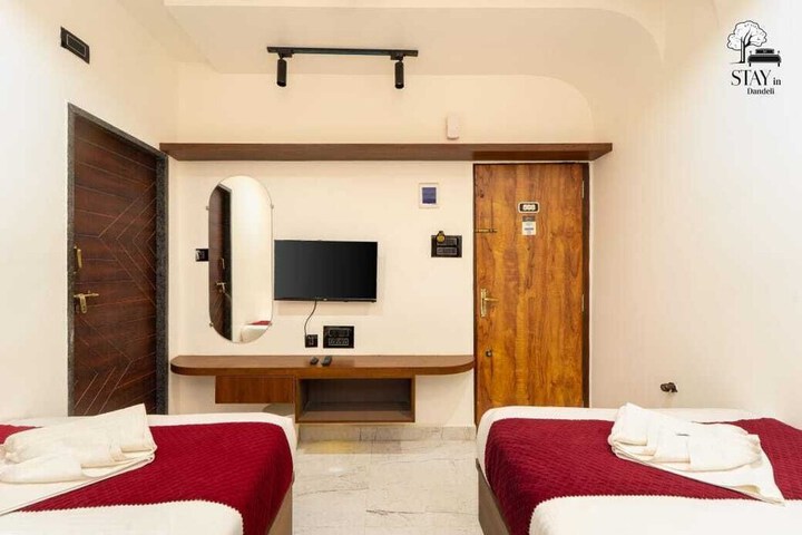 Room 15 of 26