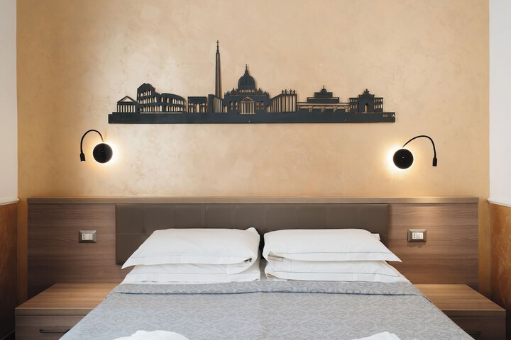 Room 34 of 180